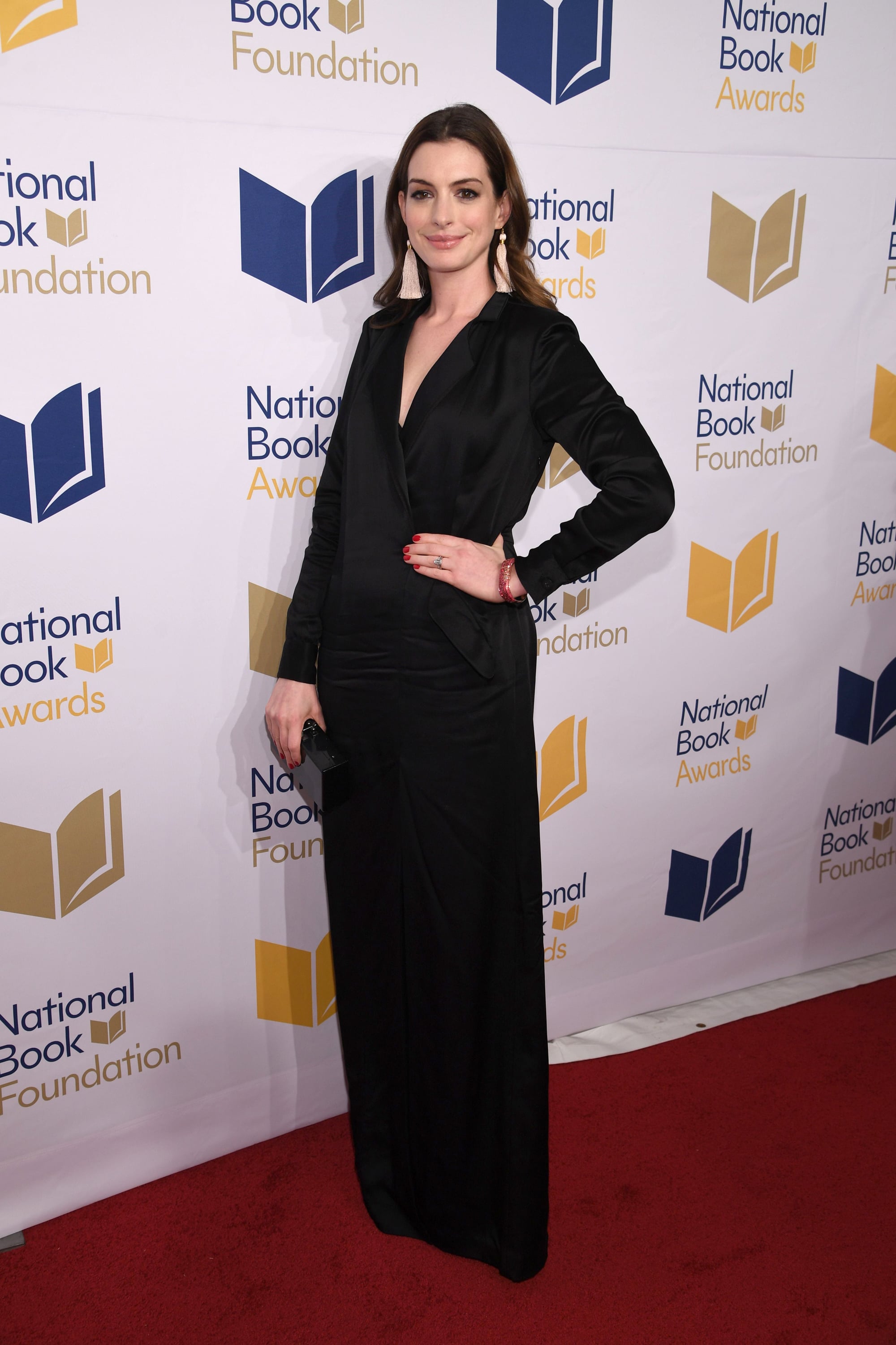 NEW YORK, NEW YORK - NOVEMBER 15: Anne Hathaway attends the 68th National Book Awards at Cipriani Wall Street on November 15, 2017 in New York City. (Photo by Dimitrios Kambouris/Getty Images)