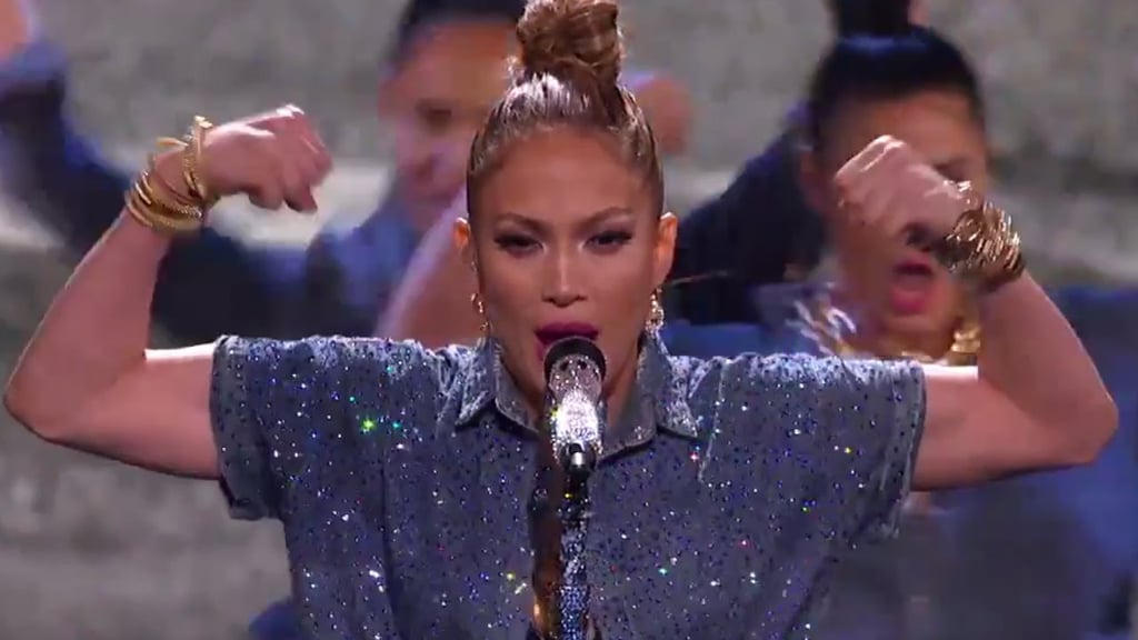 Performing "I Luh Ya Papi" on American Idol in 2014