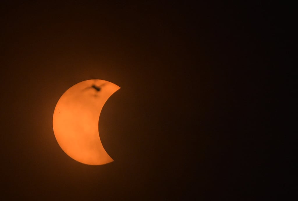 A view of the total solar eclipse happening in Charleston, SC.