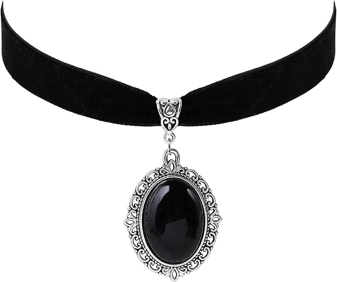A Goth Lolita Necklace