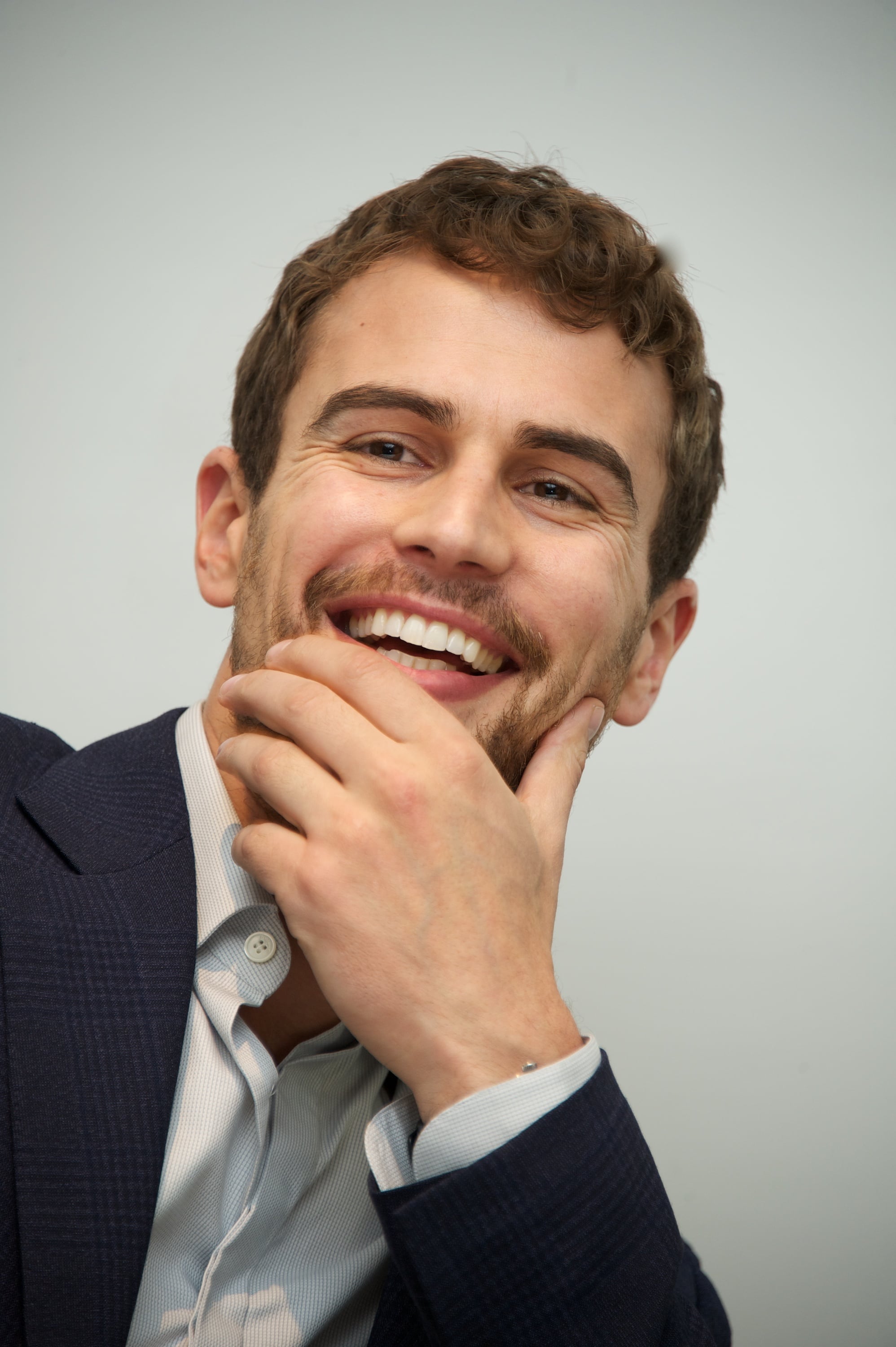 Hot Theo James Pictures Popsugar Celebrity
