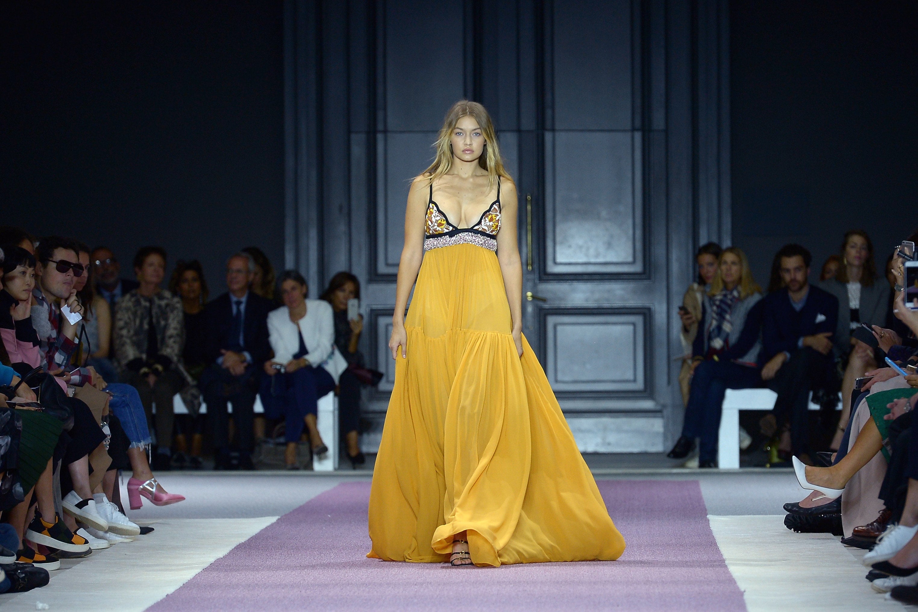 Gigi Hadid Accessorized the Sparkliest Dress With the Tiniest Matching  Handbag