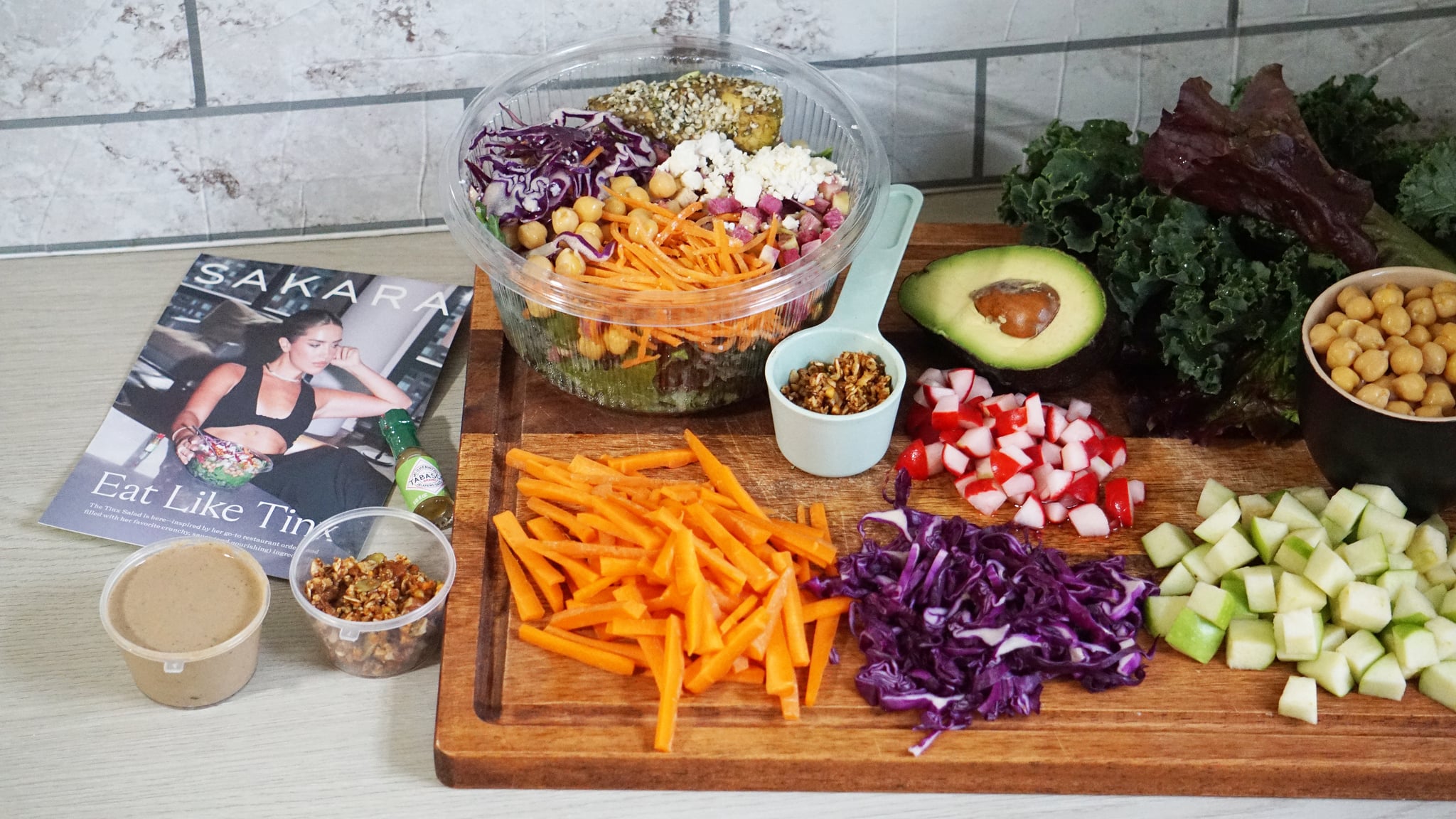 homemade Tinx Sakara Tabasco salad: ingredients chopped