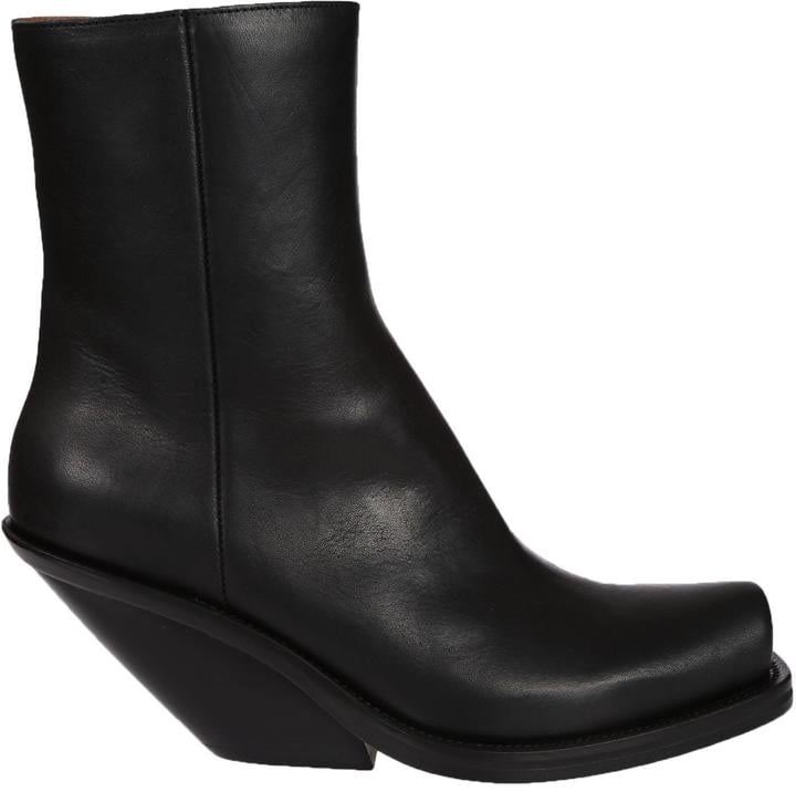 Vetements Zipped Boots