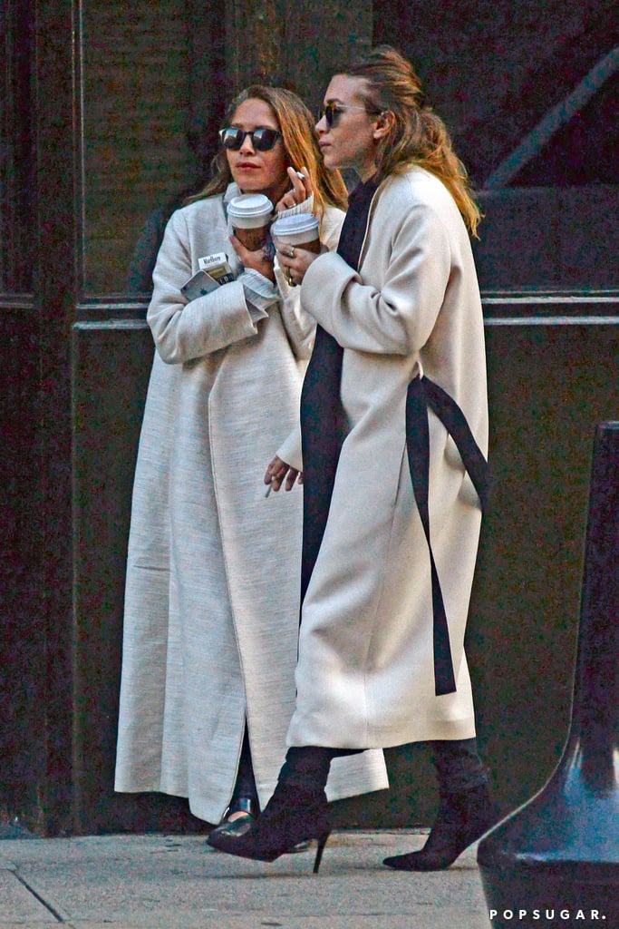 Mary-Kate and Ashley Olsen Smoking in NYC 2015 Pictures