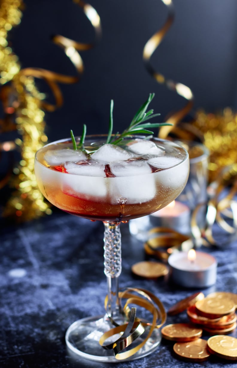 Things to Do on New Year's Eve: Prepare the Perfect Cocktails