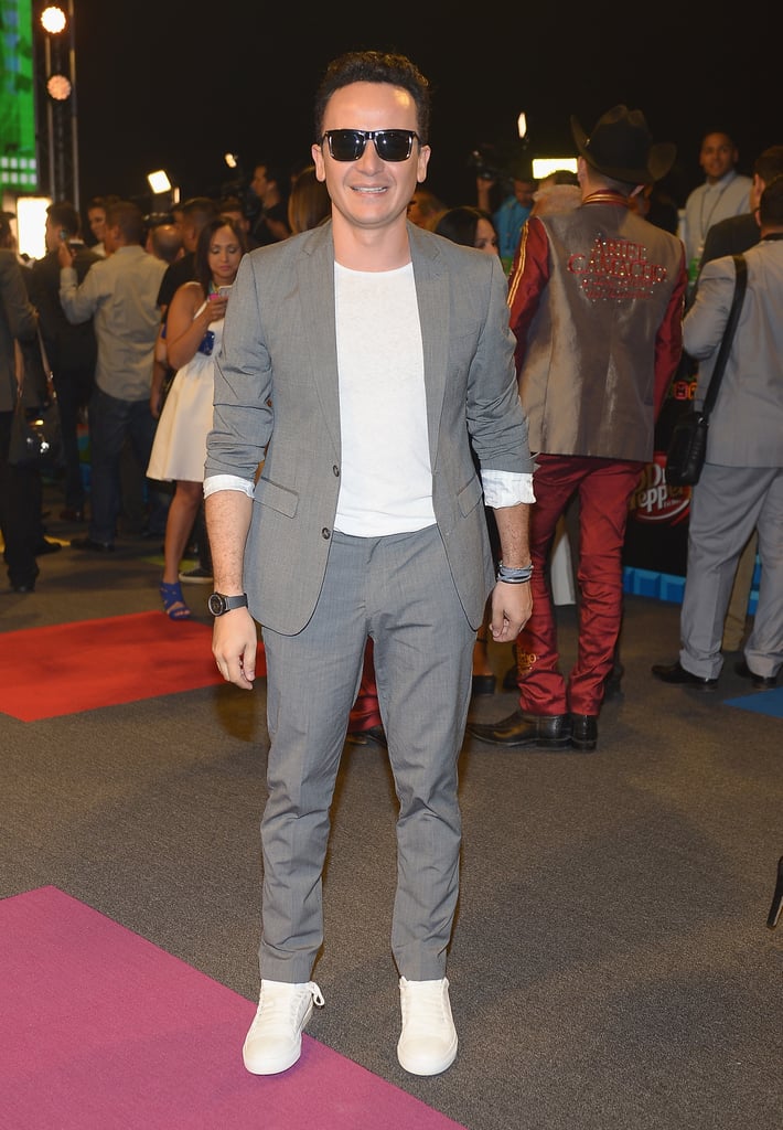 Fonseca | Premios Juventud 2015 Celebrity Style | POPSUGAR Latina Photo 20