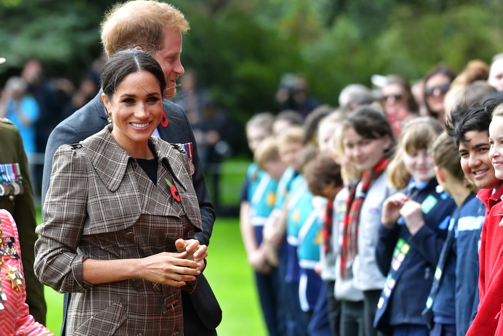 Meghan Markle Comforts Sobbing Fan in New Zealand 2018