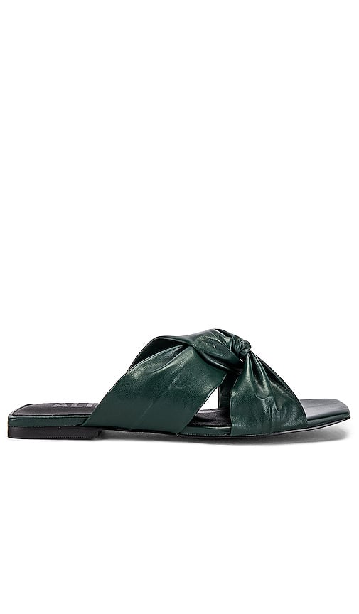 Alias Mae Pria Sandal