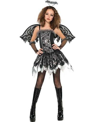 Fallen Angel | Worst Kids Halloween Costumes | POPSUGAR Family Photo 15