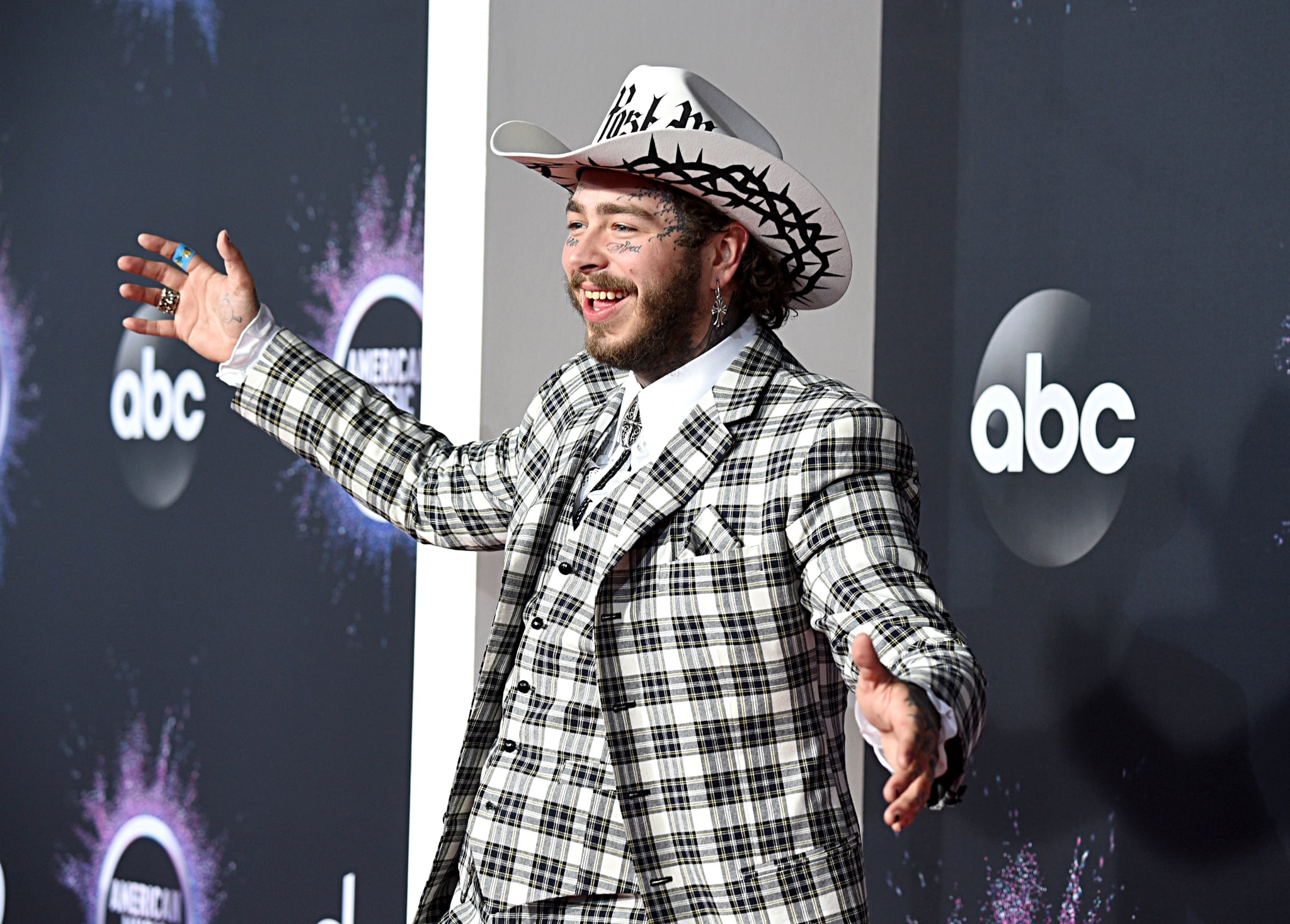 Fashion Shopping Style Post Malone Brought Southern Style To The Amas In A Checkered Suit And Classy Bolo Tie Popsugar Fashion Photo 9