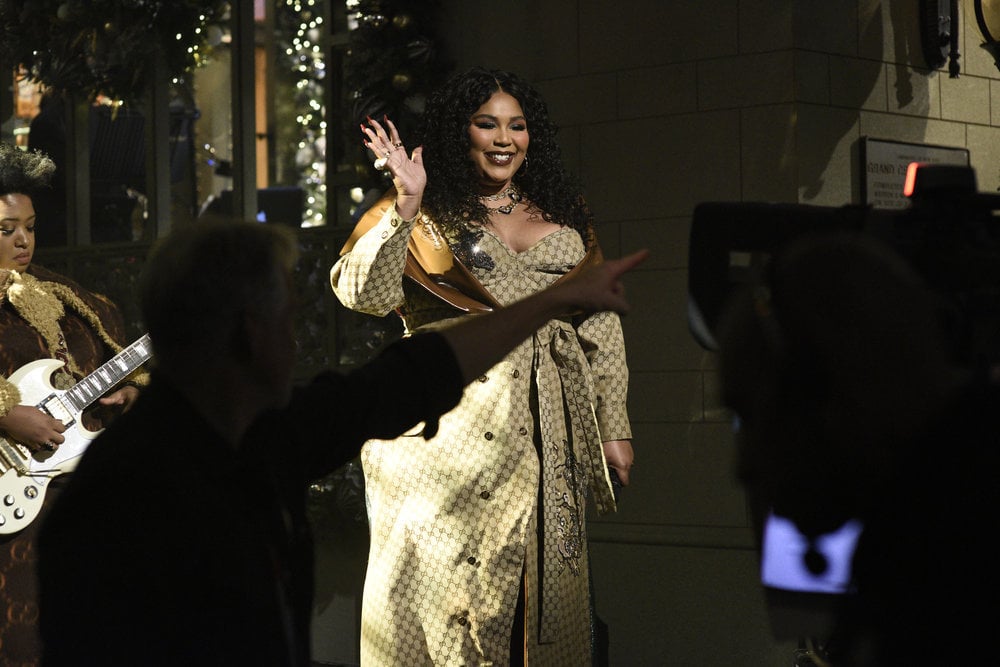 Lizzo's SNL Afterparty Outfit Included Wild Feathered Heels