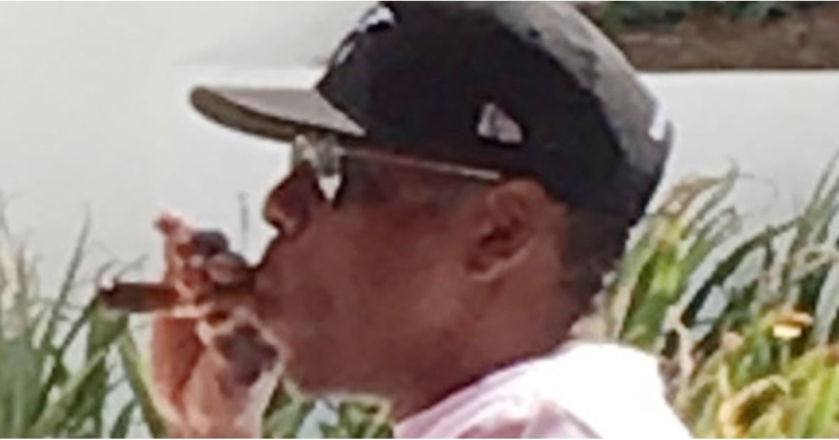 Jay Z Smoking Cigar in Miami After Lemonade Album ...