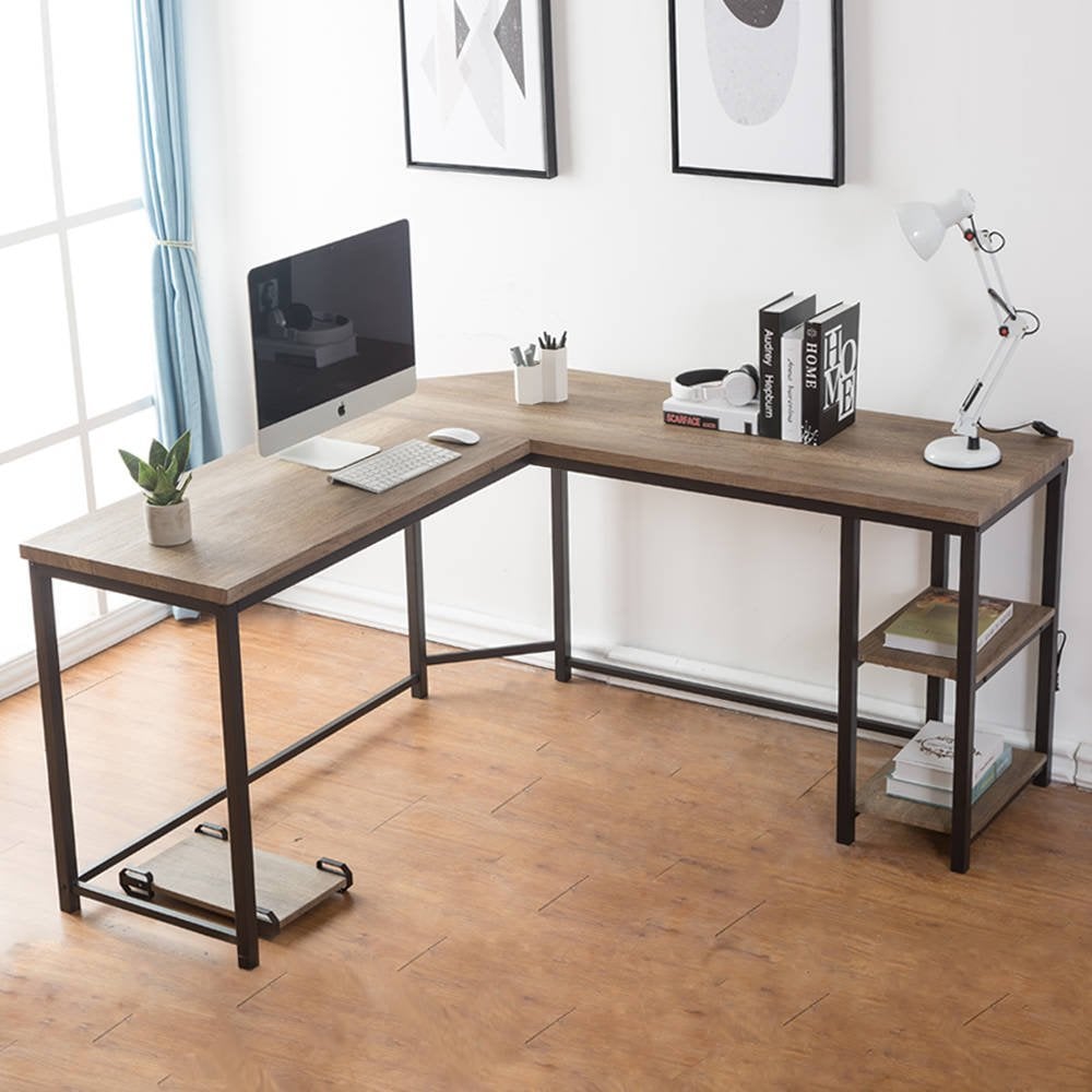 письменный стол с металлической опорой