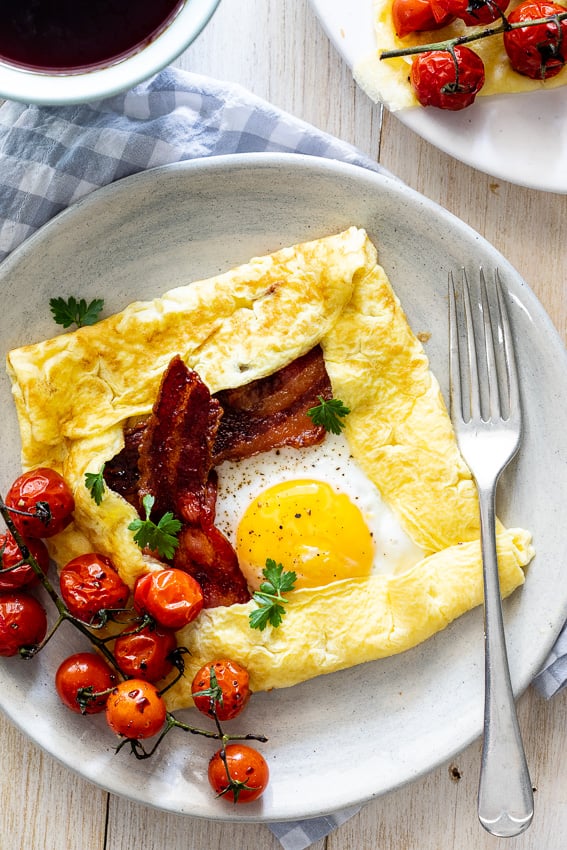 Breakfast Egg Crepes