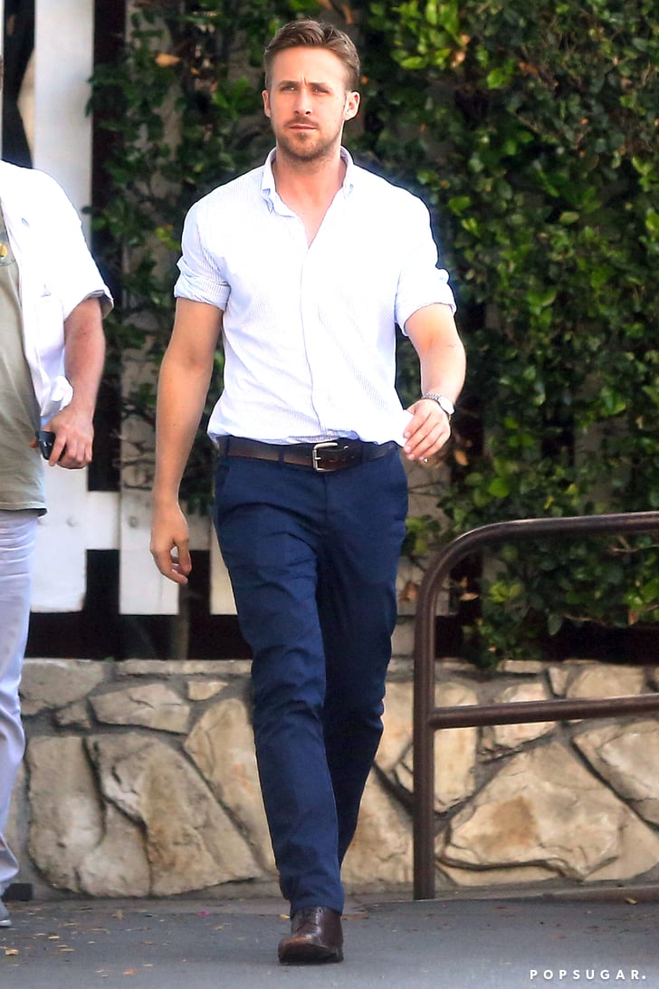 Ryan Gosling Looking Hot in Public 