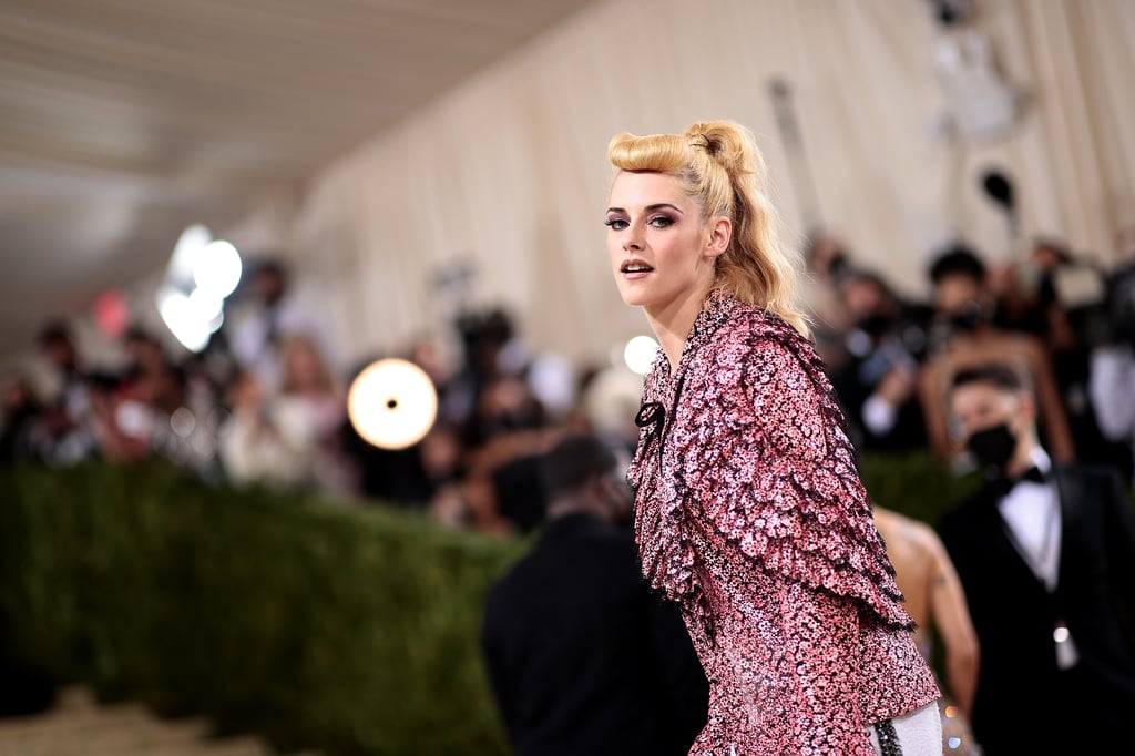 Kristen Stewart's '50s Pinup Bangs at the 2021 Met Gala