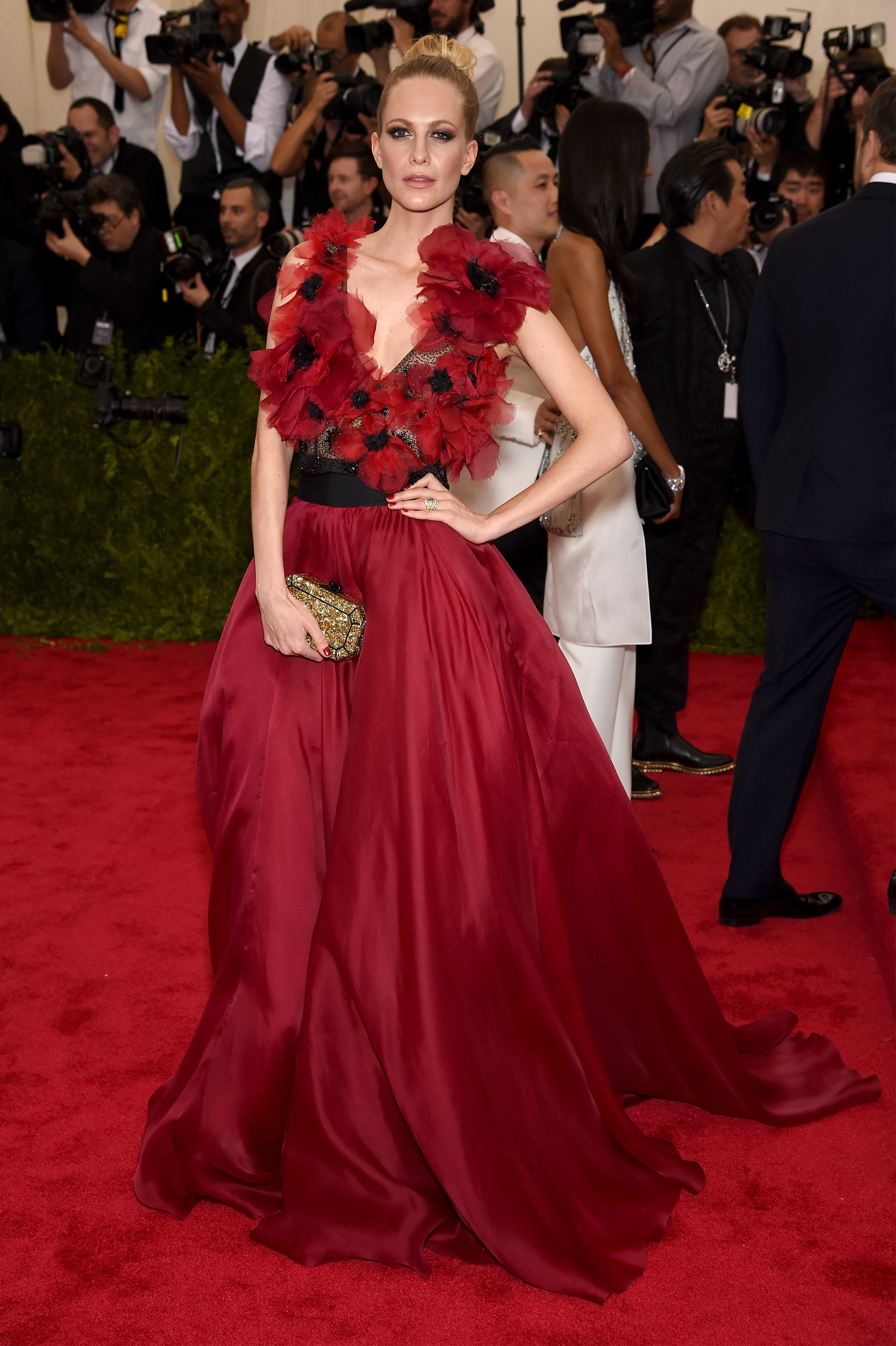 Donna Karan and Calvin Klein, Get a Load of All the Glamour on the Met  Gala Red Carpet!