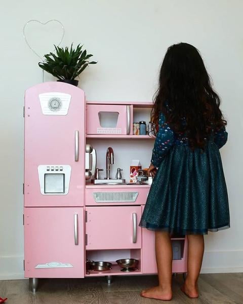 KidKraft Vintage Kitchen — Pink