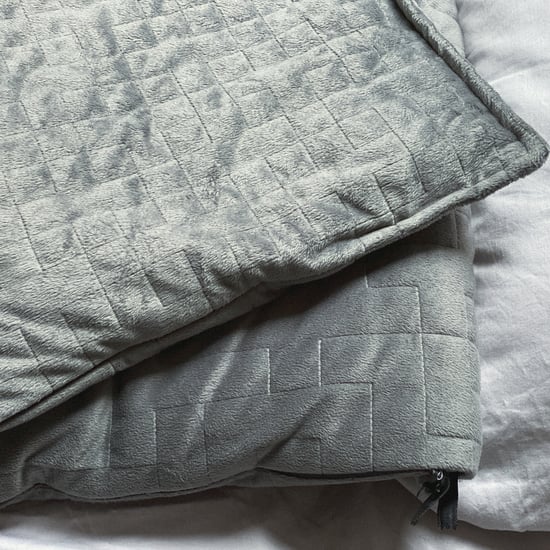 Weighted Blanket on Sale at Amazon For Black Friday 2021