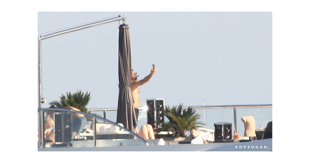 Leonardo Dicaprio Captured The Moment By Snapping A Shirtless Selfie Celebrities Taking 