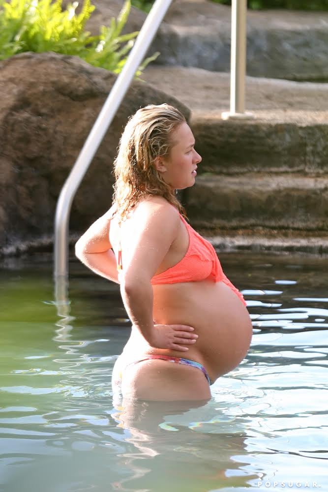 Hayden Panettiere Pregnant in a Bikini Pictures