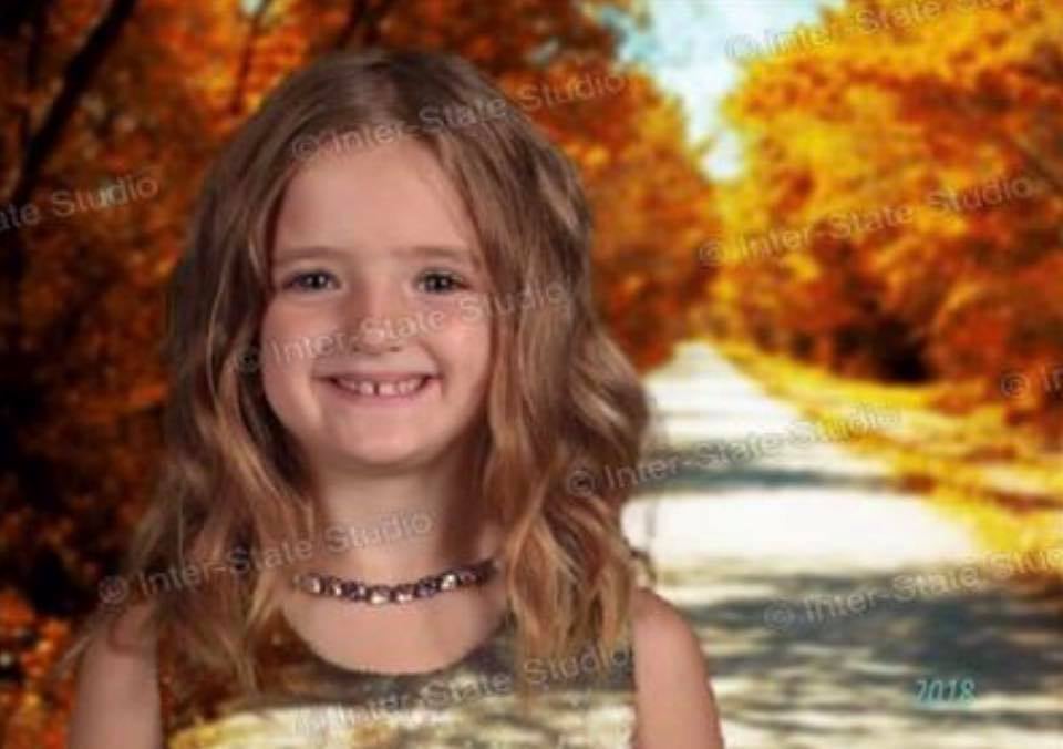 Girl's School Picture Day Green Screen Mistake
