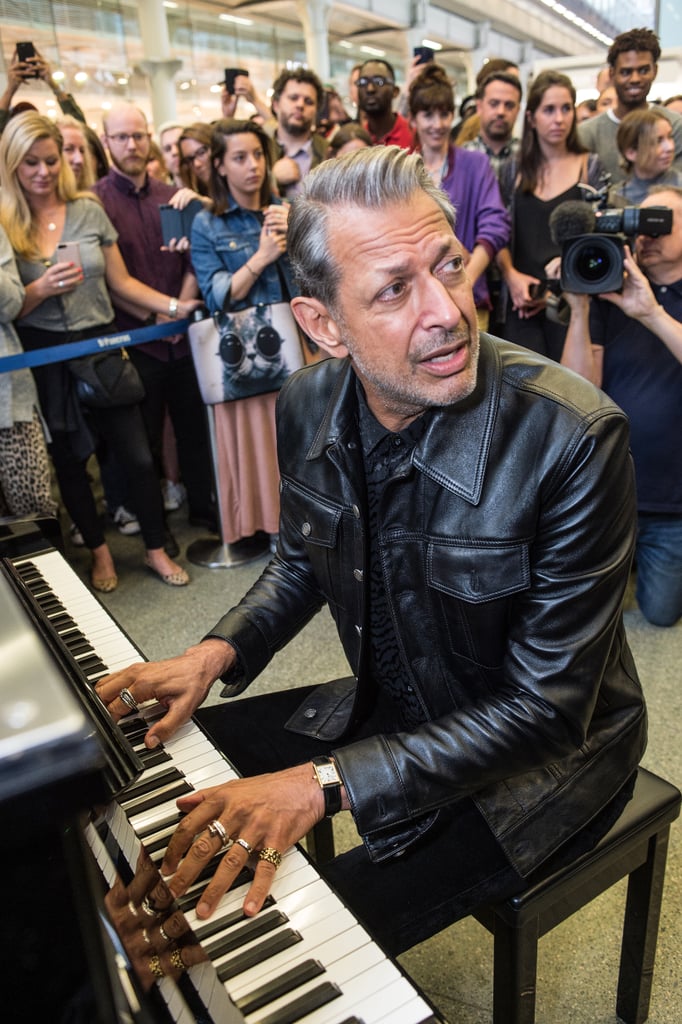 Jeff Goldblum Plays Piano in London Station