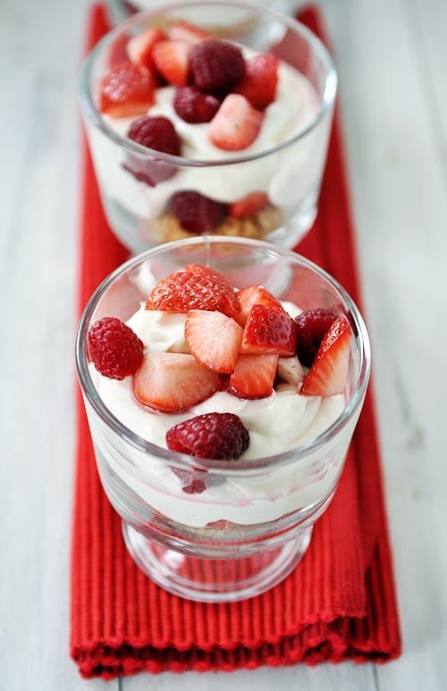 No-Bake Berry Cheesecakes