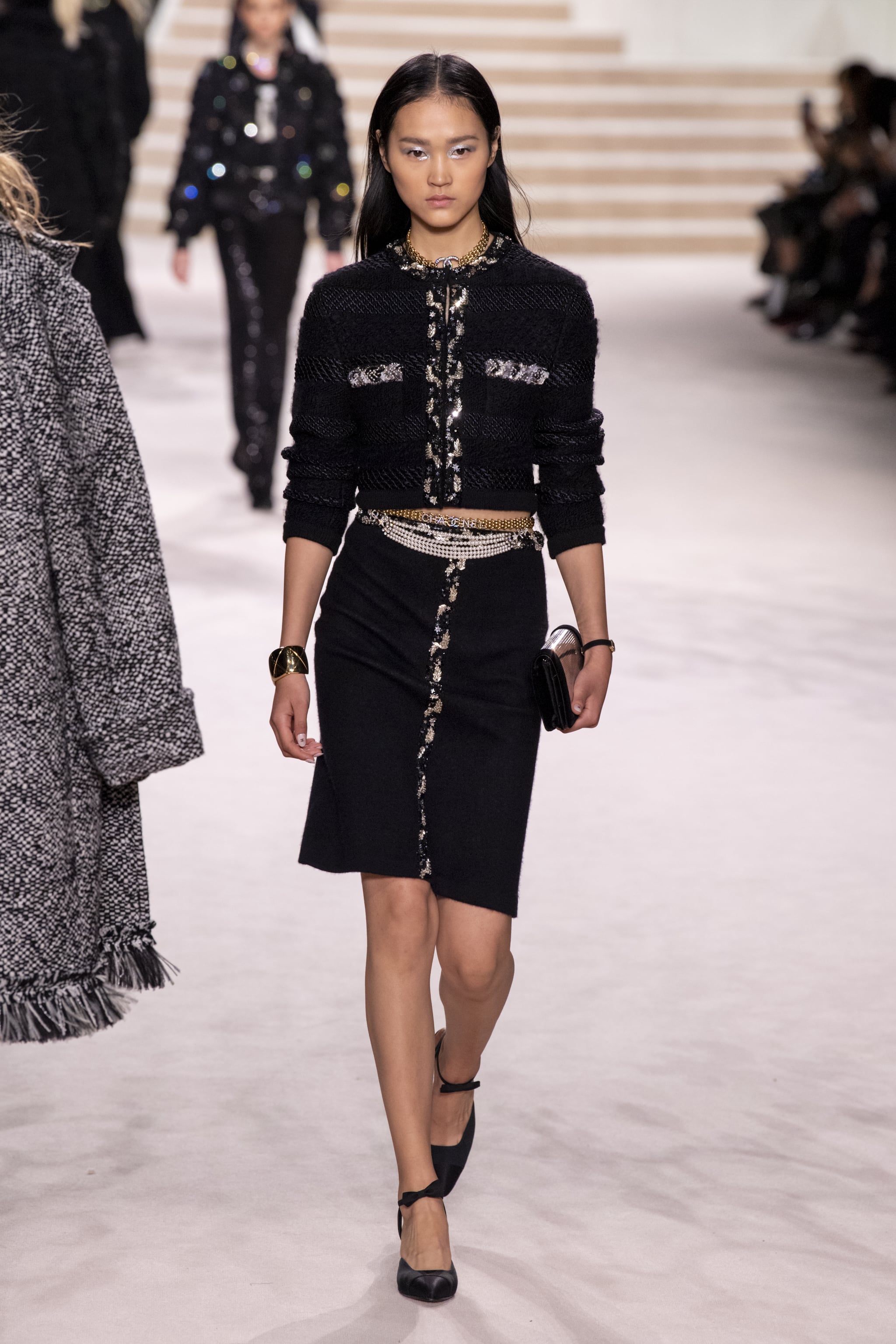 Chanel Pre-Fall 2020 collection, runway looks, beauty, models, and