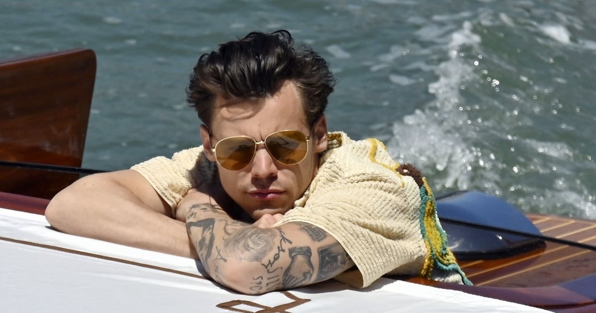 We Wanna Look as Carefree as Harry Styles in Italy Wearing This Outfit on a Boat