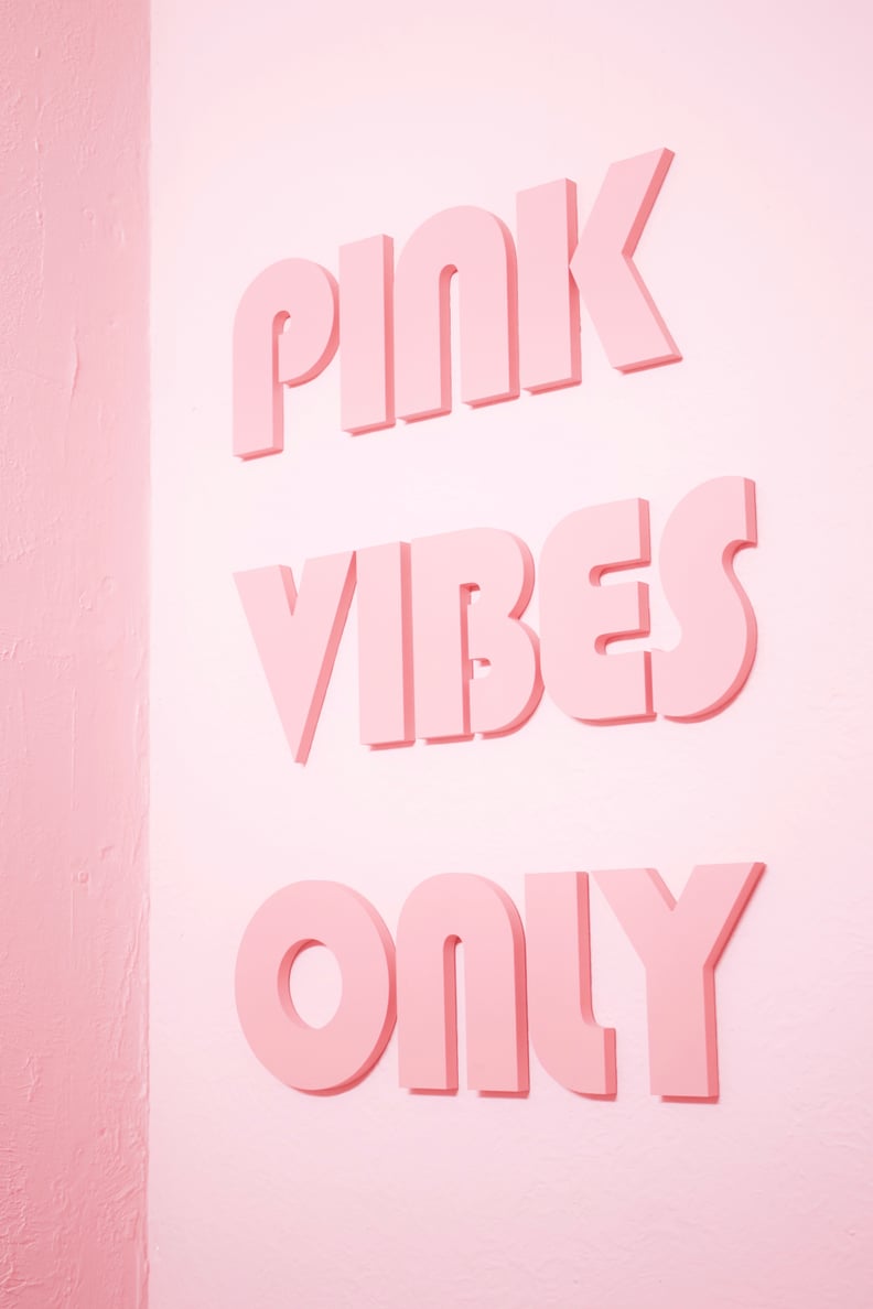 Valentine's Day Wallpaper: "Pink Vibes Only"