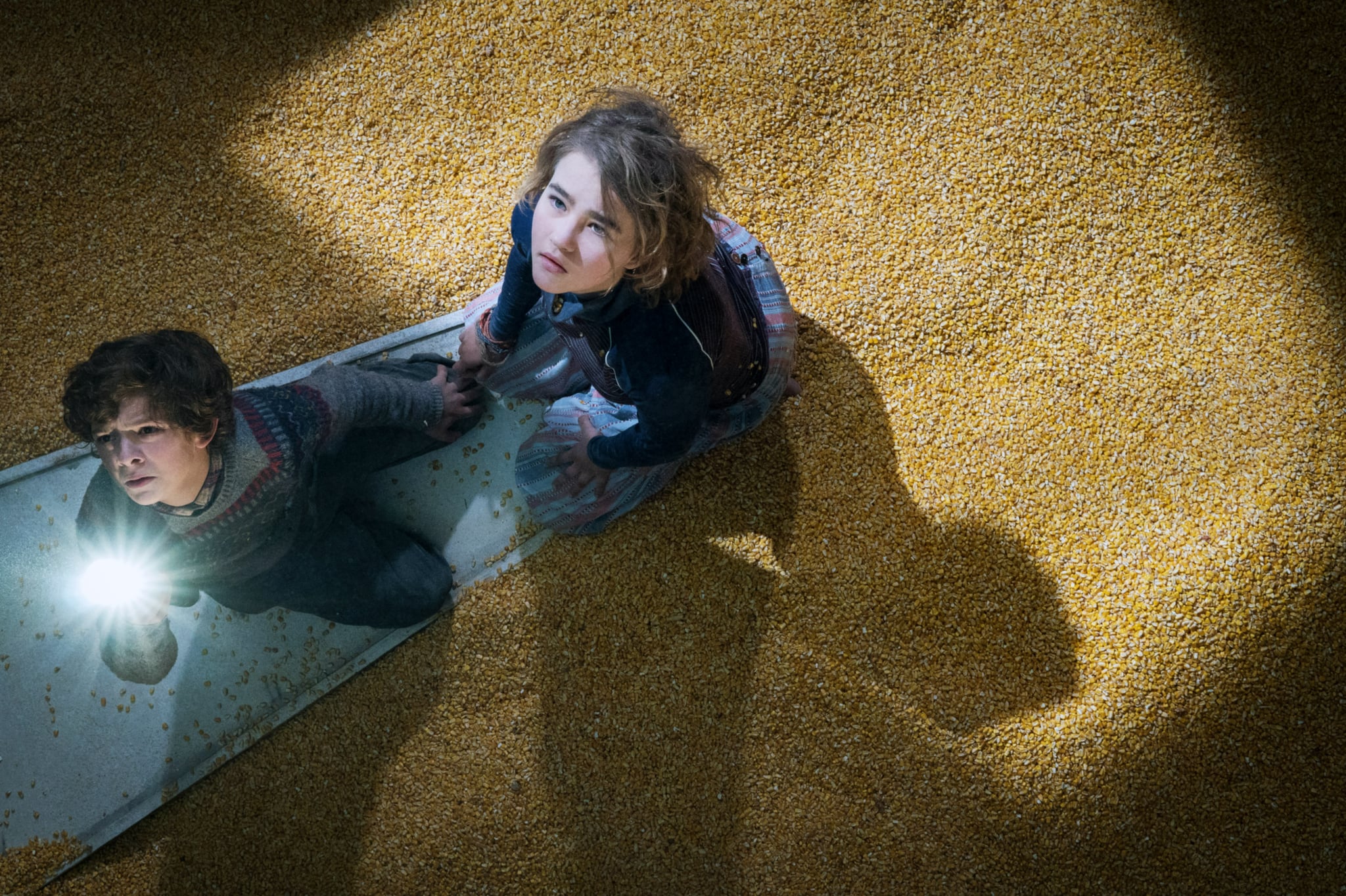 A QUIET PLACE, from left: Noah Jupe, Millicent Simmonds, 2018. ph: Jonny Cournoyer /  Paramount /Courtesy Everett Collection