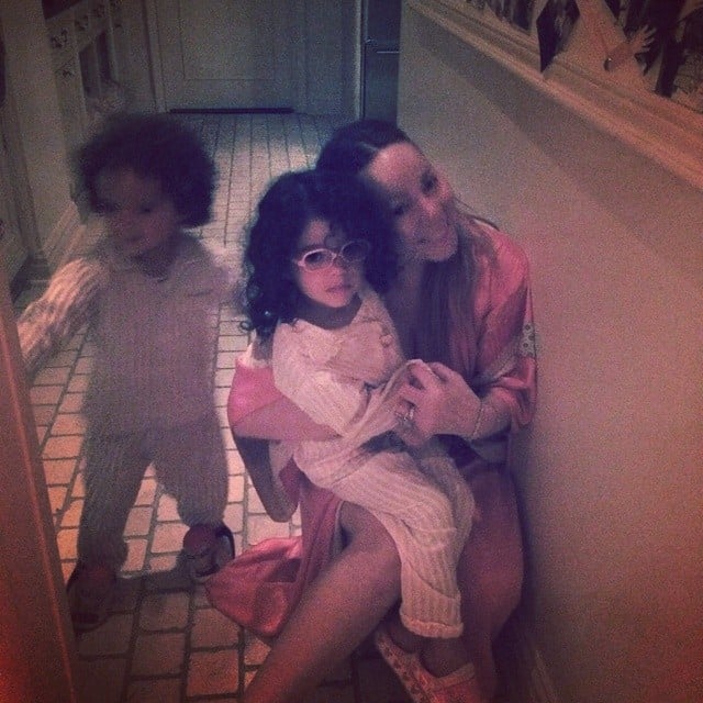 Mariah Carey snuck in a snuggle with Moroccan and Monroe one evening. 
Source: Instagram user mariahcarey