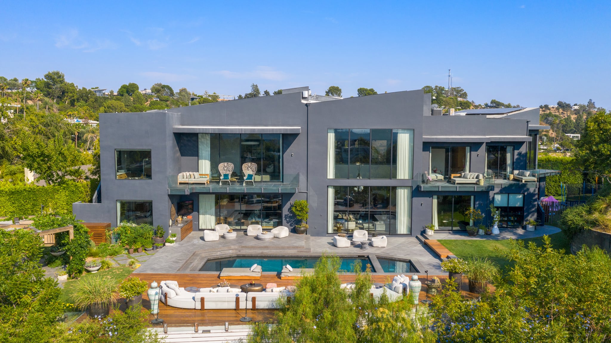 Photos Of Chrissy Teigen And John Legend S House For Sale Popsugar Home