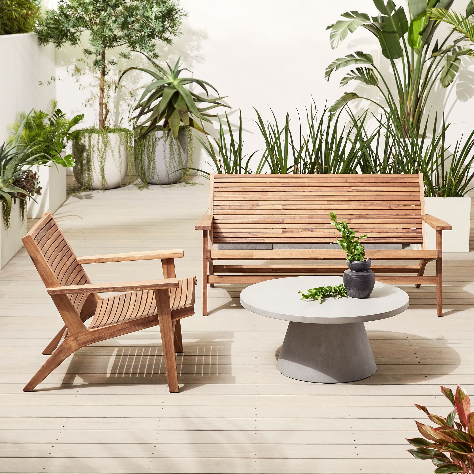 Outdoor chairs west elm 2025