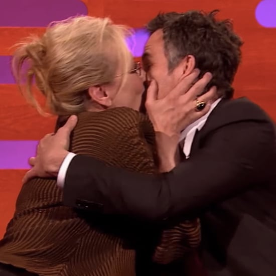 Meryl Streep Kisses Mark Ruffalo | Video