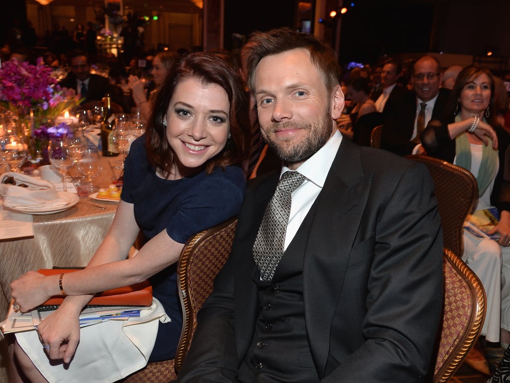 On Friday, Joel McHale and Alyson Hannigan chatted at the Taste For a Cure gala in LA.