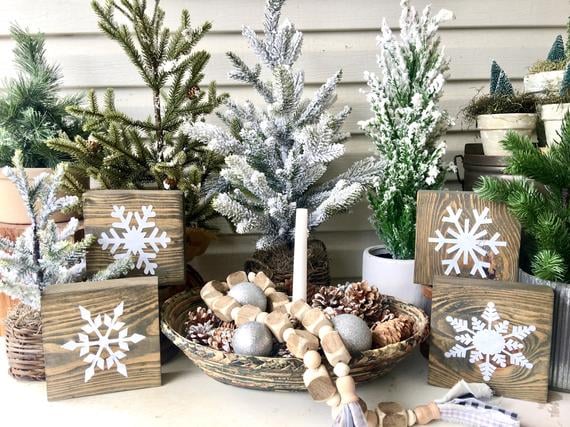 Wooden Snowflakes Signs