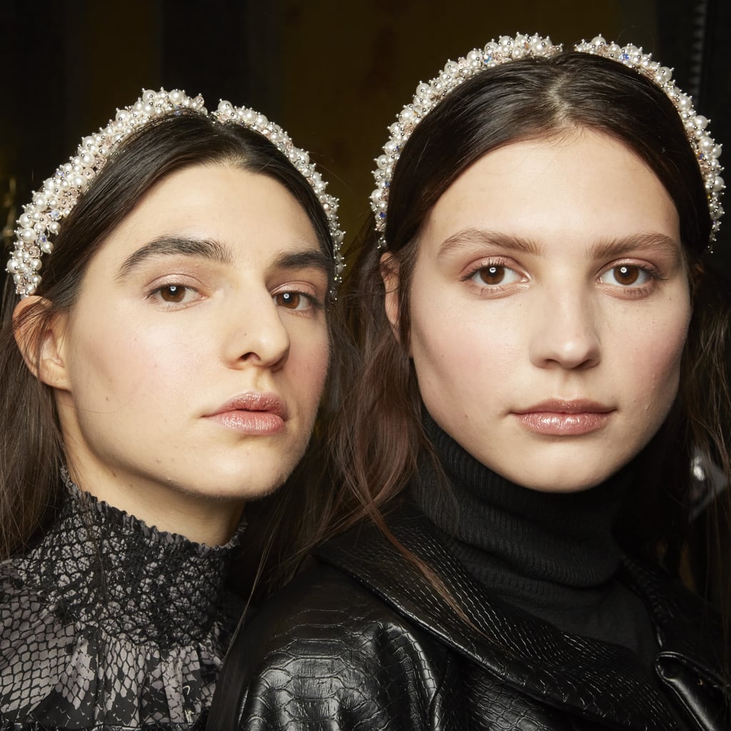 Pearl Scattering: The 2020 Pearl Hair Accessory Trend