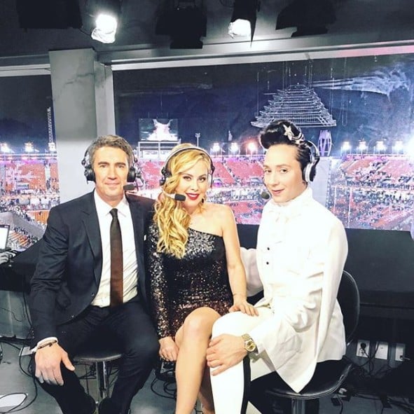 Johnny Weir s Hair Brooch at the Olympics Closing Ceremony