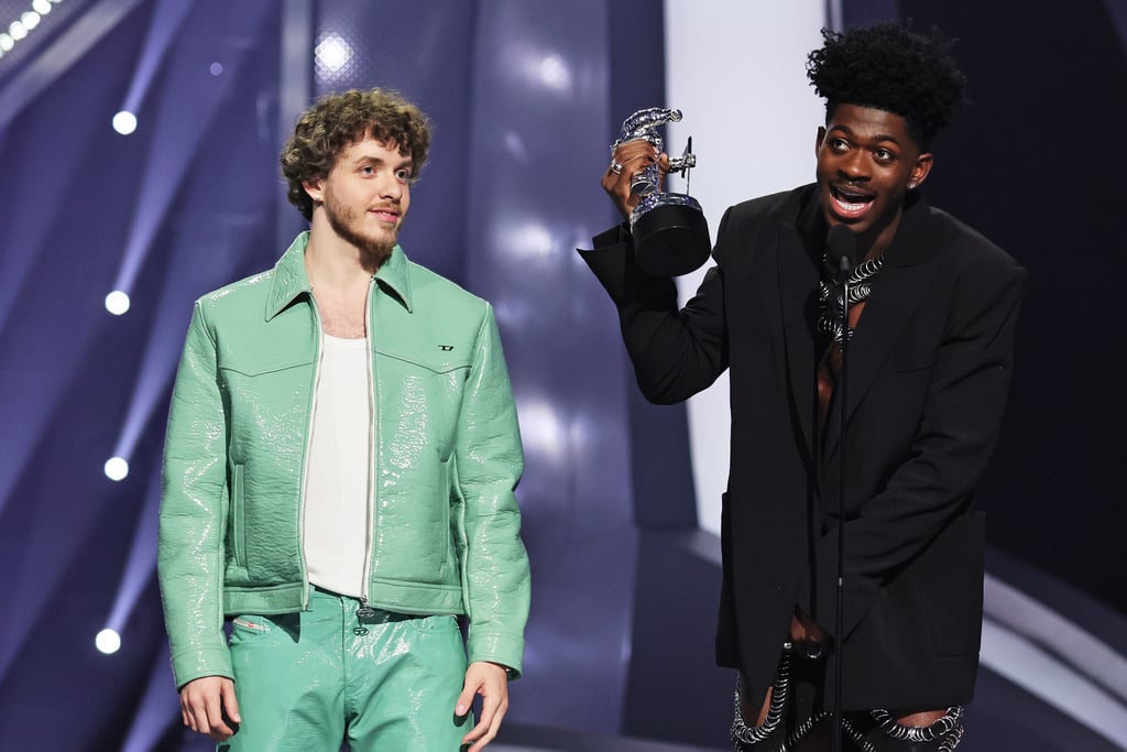 杰克哈洛的套装|在MTV音乐录影带颁奖礼的照片