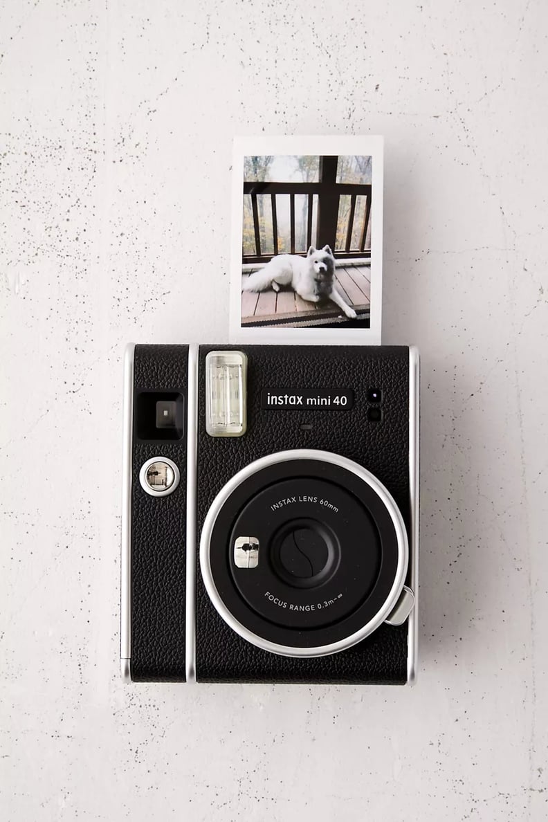 如果他们喜欢拍照:富士胶片Instax迷你40即时相机