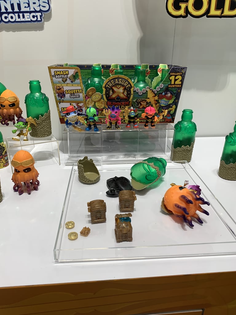 Treasure X Sunken Gold Bottle Smash - Action Figure & Treasure Inside