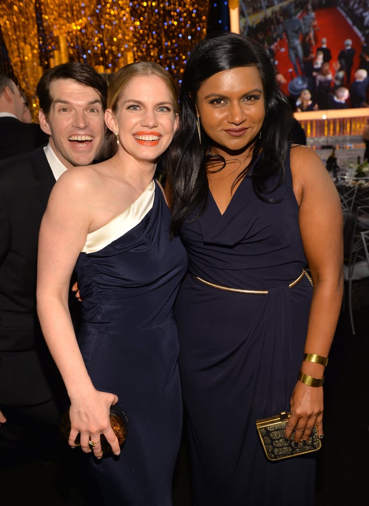 Mindy Kaling and Anna Chlumsky got photobombed by Timothy Simons.