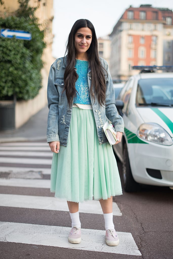 Can't decide between feminine and sporty? Then don't! A denim jacket ties together seemingly opposite separates.