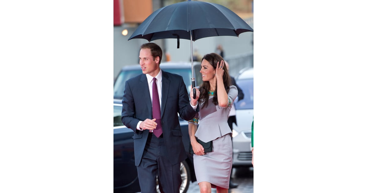 Prince William held an umbrella for Kate Middleton on ...