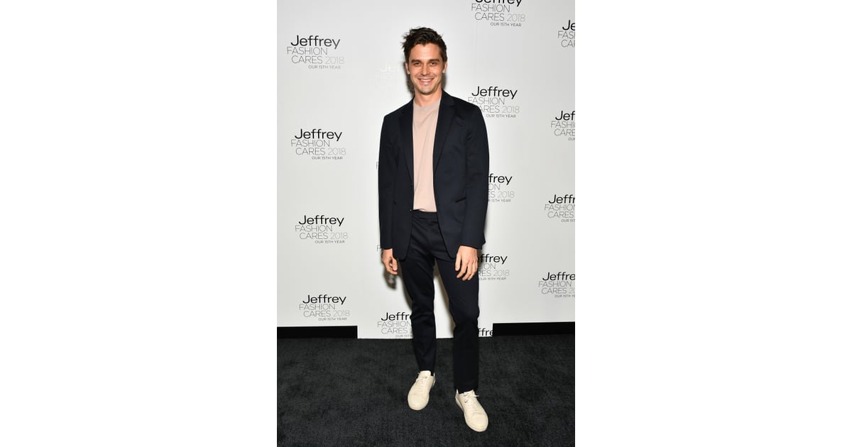 Sexy Antoni Porowski Pictures | POPSUGAR Celebrity UK Photo 13