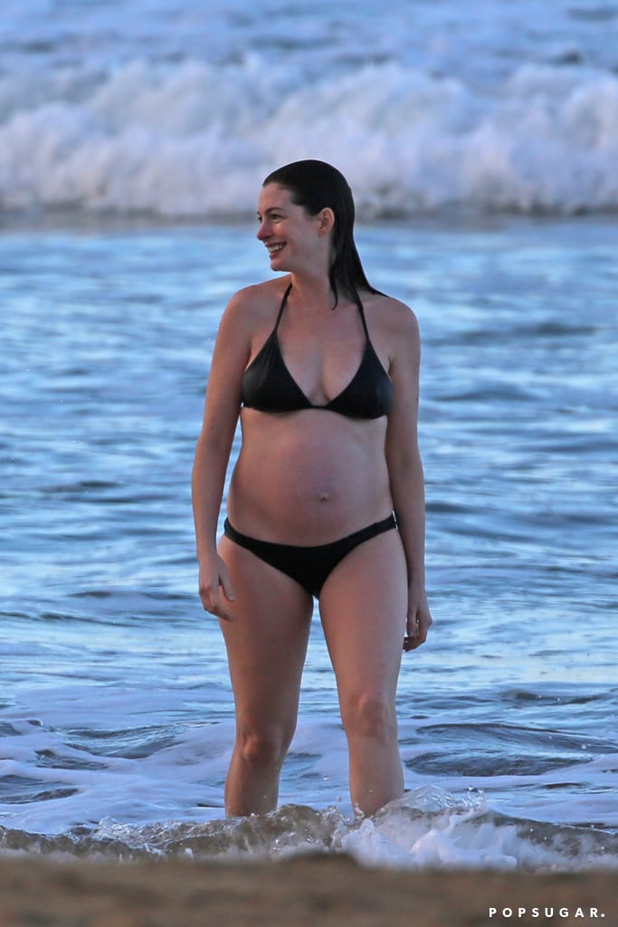 Anne Hathaway Pregnant Bikini Pictures January 2016