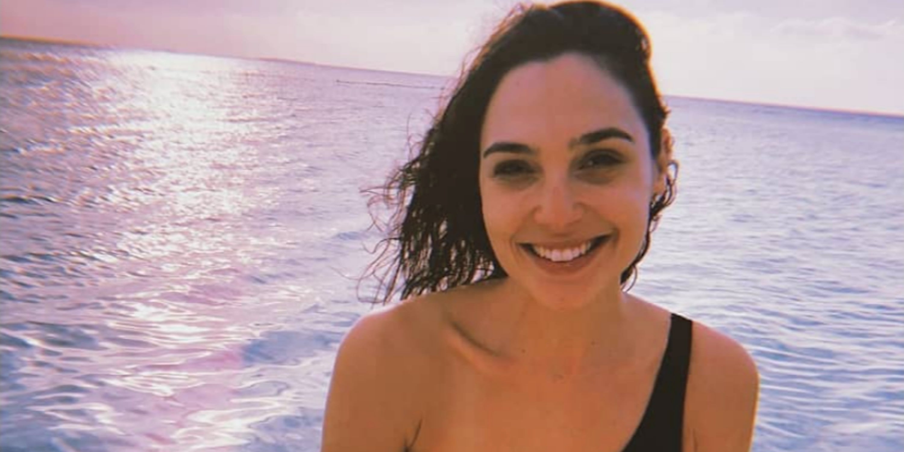 Gal Gadot Black 1 Piece Swimsuit 2019 PS Fashion